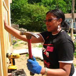 Verizon employee volunteering for Habitat for Humanity