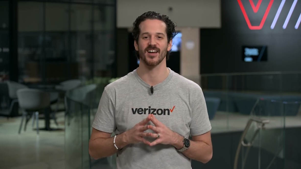 Verizon returns to Super Bowl to spotlight new 5G Internet expansion, News  Release
