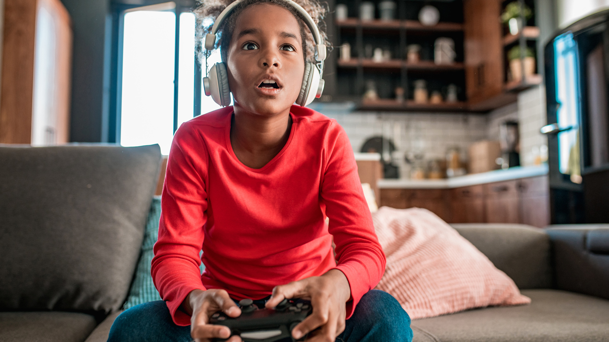 Research Shows Video Game Players Have Enhanced Brain Activity and Superior  Decision-Making Skills