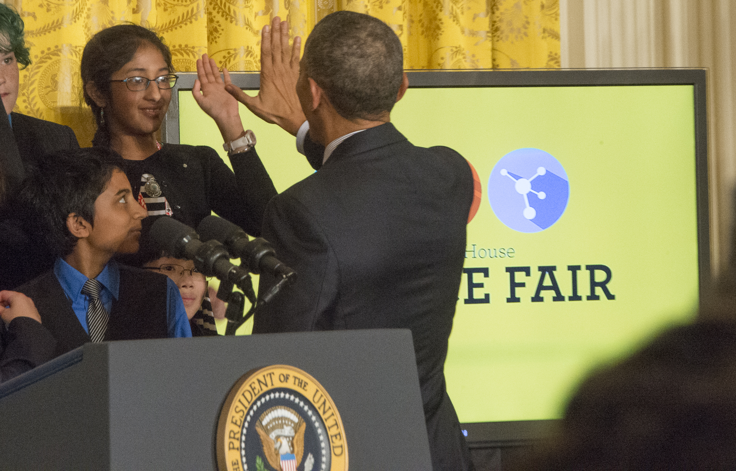 Middle schoolers get high praise (and high fives!) for app that helps kids with autism Middle schoolers get high praise (and high fives!) for app that helps kids with autism
