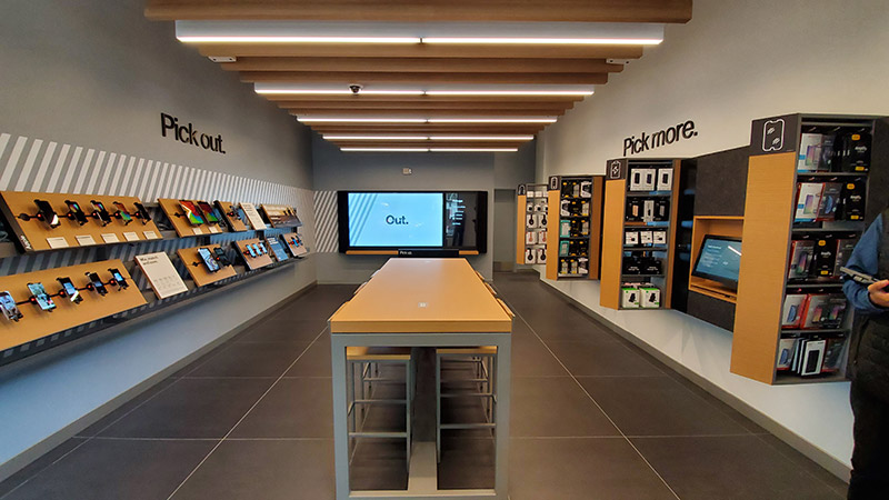 Express yourself with a new retail experience. Express yourself with a new retail experience.
