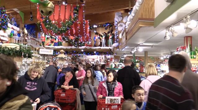 Bronner's shoppers