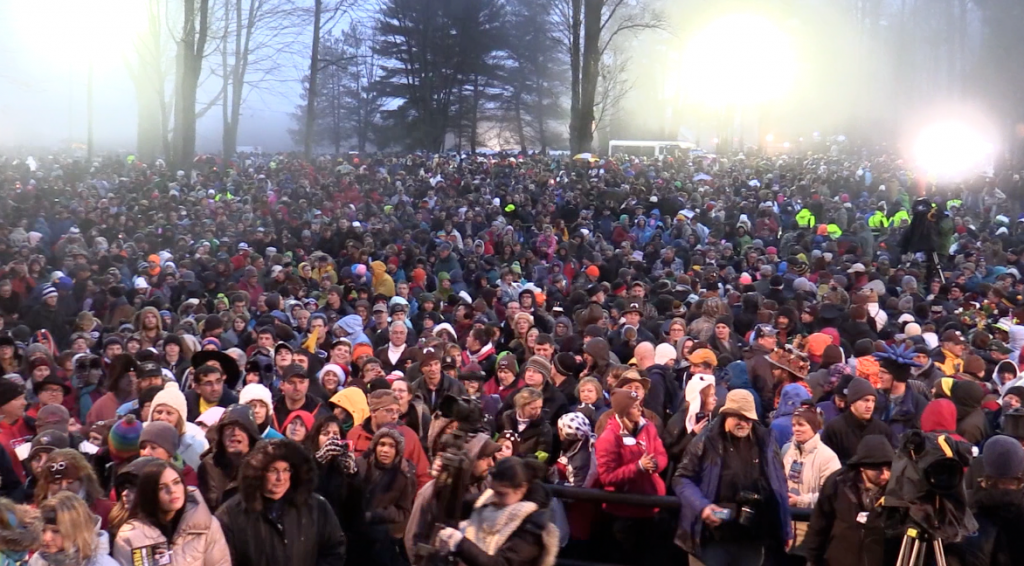 groundhog day crowd