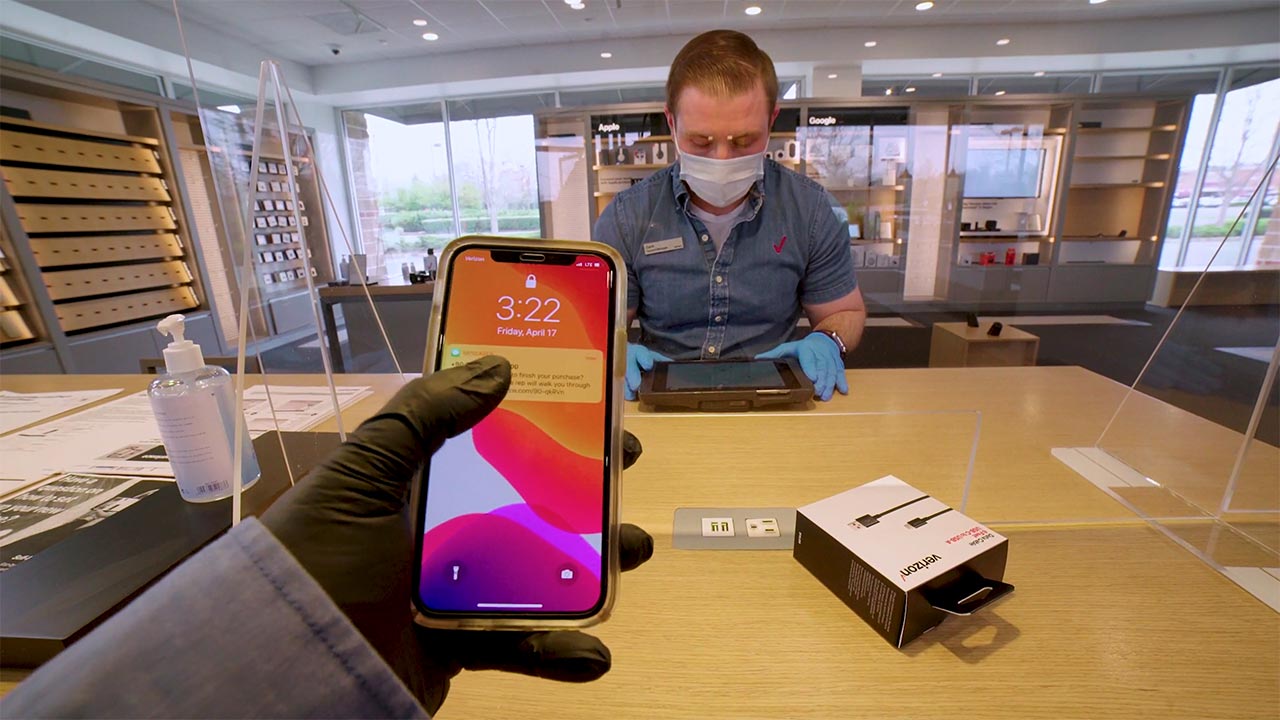 Touchless retail - Inside Verizon