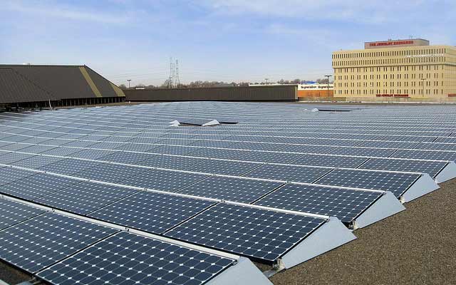Solar panels atop Verizon facility in New Jersey