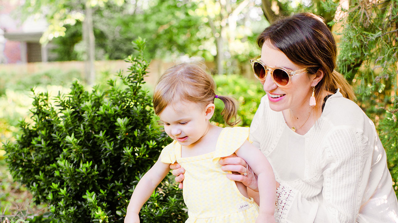 Caitlin Kruse and her daughter