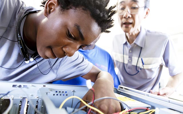 Empowering tech’s next generation at 2016 ESSENCE Festival 