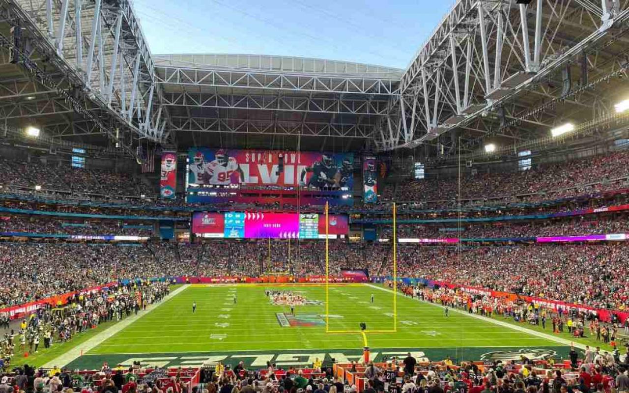 NFL 'Sunday Ticket' is on   next season as league deepens