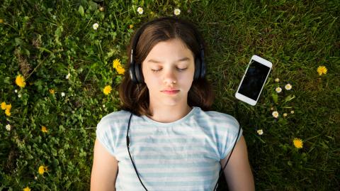 These meditation apps can help give your kid some peace of mind