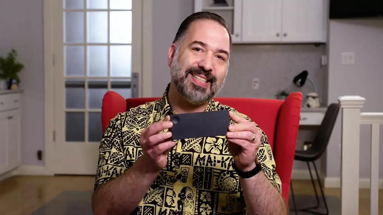 #GeorgeTalksTech introduces Verizon Stream TV — the content delivery platform in a sexy black box