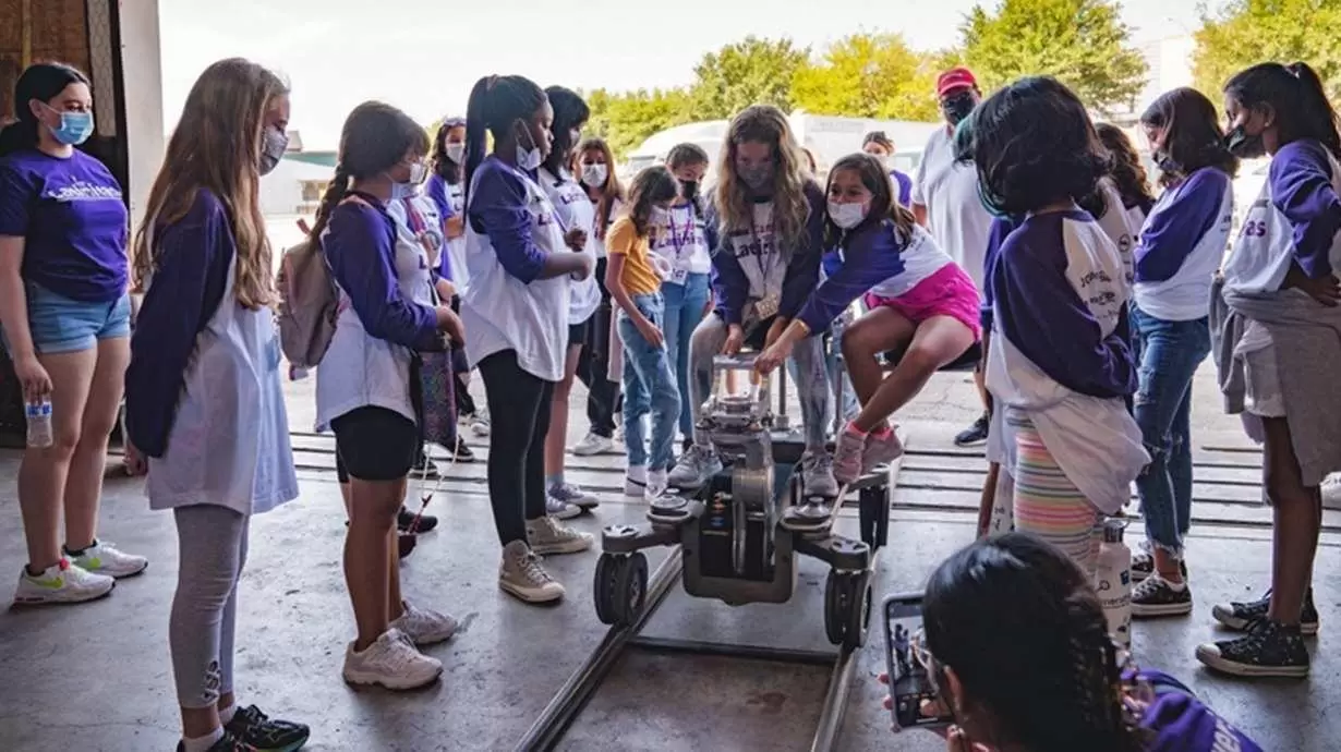 Young Latinos And Hispanics Participation In STEM | Digital Inclusion