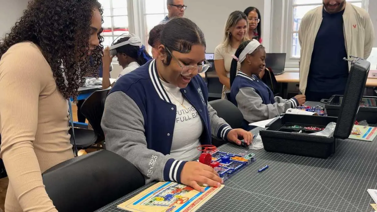 Verizon Innovative Learning  -  Bronx Lab Opening