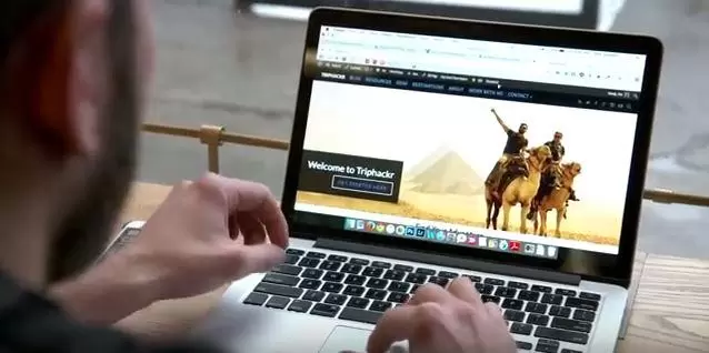 Digital nomad relies on his smartphone