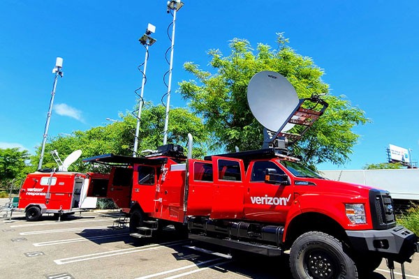 Verizon's THOR (Tactical Humanitarian Operations Response) vehicle