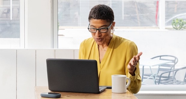 woman with laptop